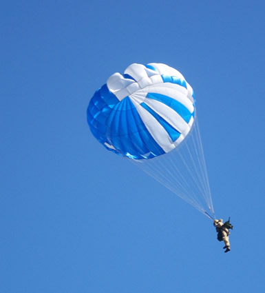 smokejumper parachuting